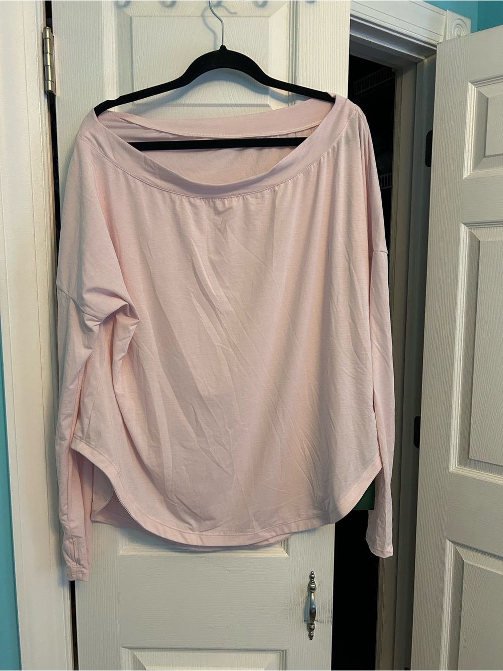 HALARA Pale Pink Off-the-Shoulder Long Sleeve Pullover